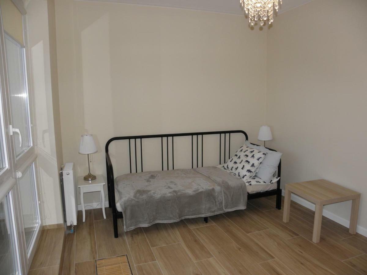 Lägenhet Apartament Kwiatkowskiego Warszawa