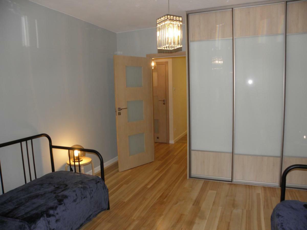 Lägenhet Apartament Kwiatkowskiego Warszawa