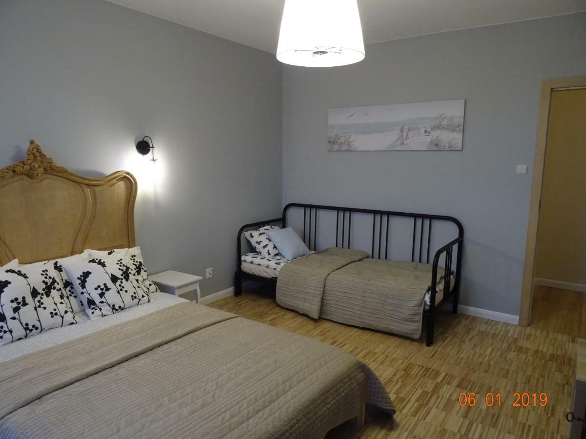 Apartament Kwiatkowskiego Lägenhet