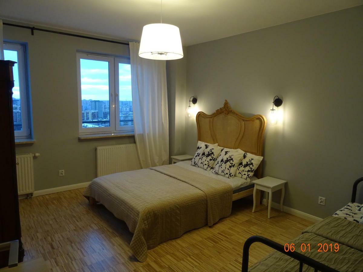 Apartament Kwiatkowskiego Lägenhet